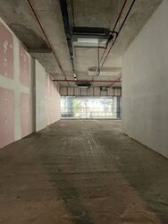 Middle Road (D7), Retail #444738451